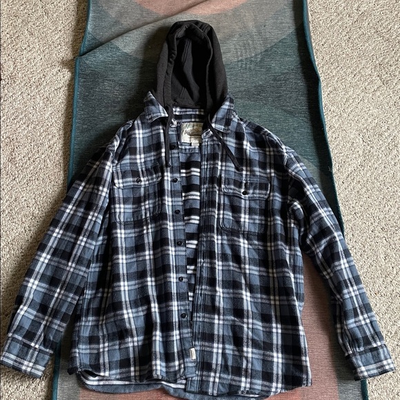 American Eagle Outfitters Navy and Charcoal Plaid Button Down Hoodie Flannel - Picture 5 of 10